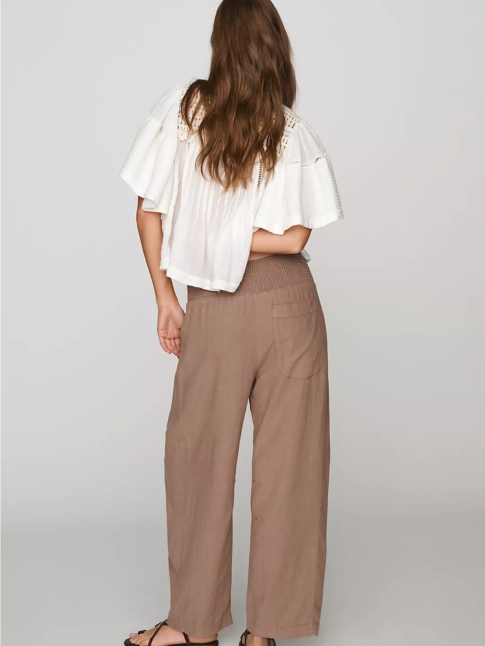 NWT Pilcro The Reese Mid Rise Cropped Barrel Pant/ Mushroom/ L - Picture 2 of 9